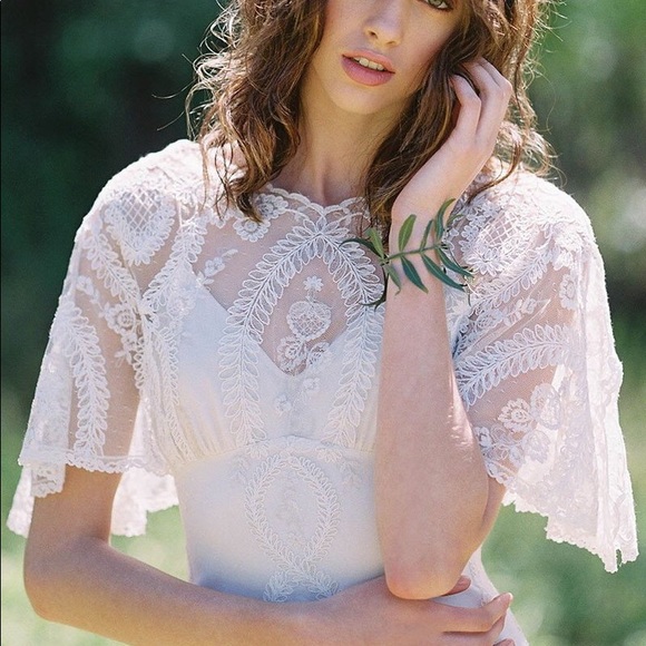 Claire Pettibone Silver Lakes wedding dress - Picture 10 of 13